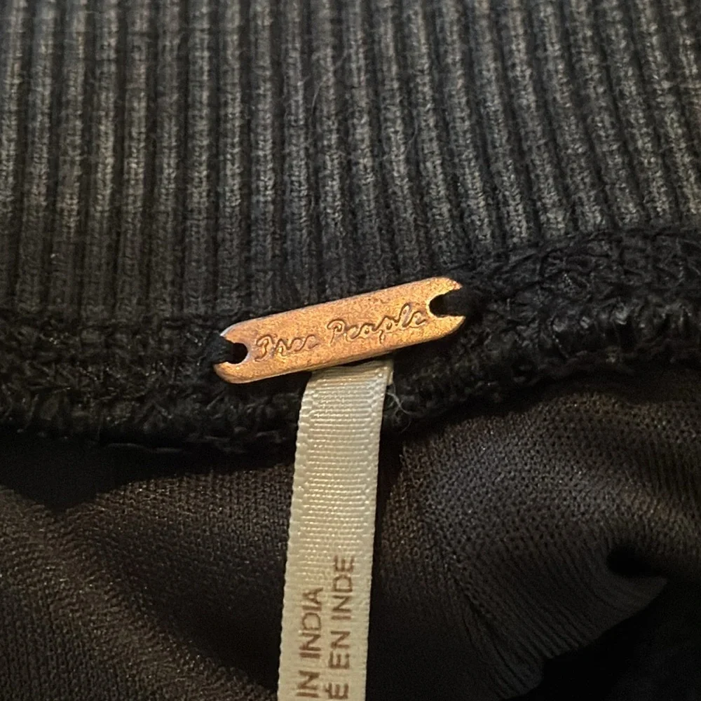 Incredible cotton mesh with full lining Free People skirt in grey NWOT! - Picture 10 of 12